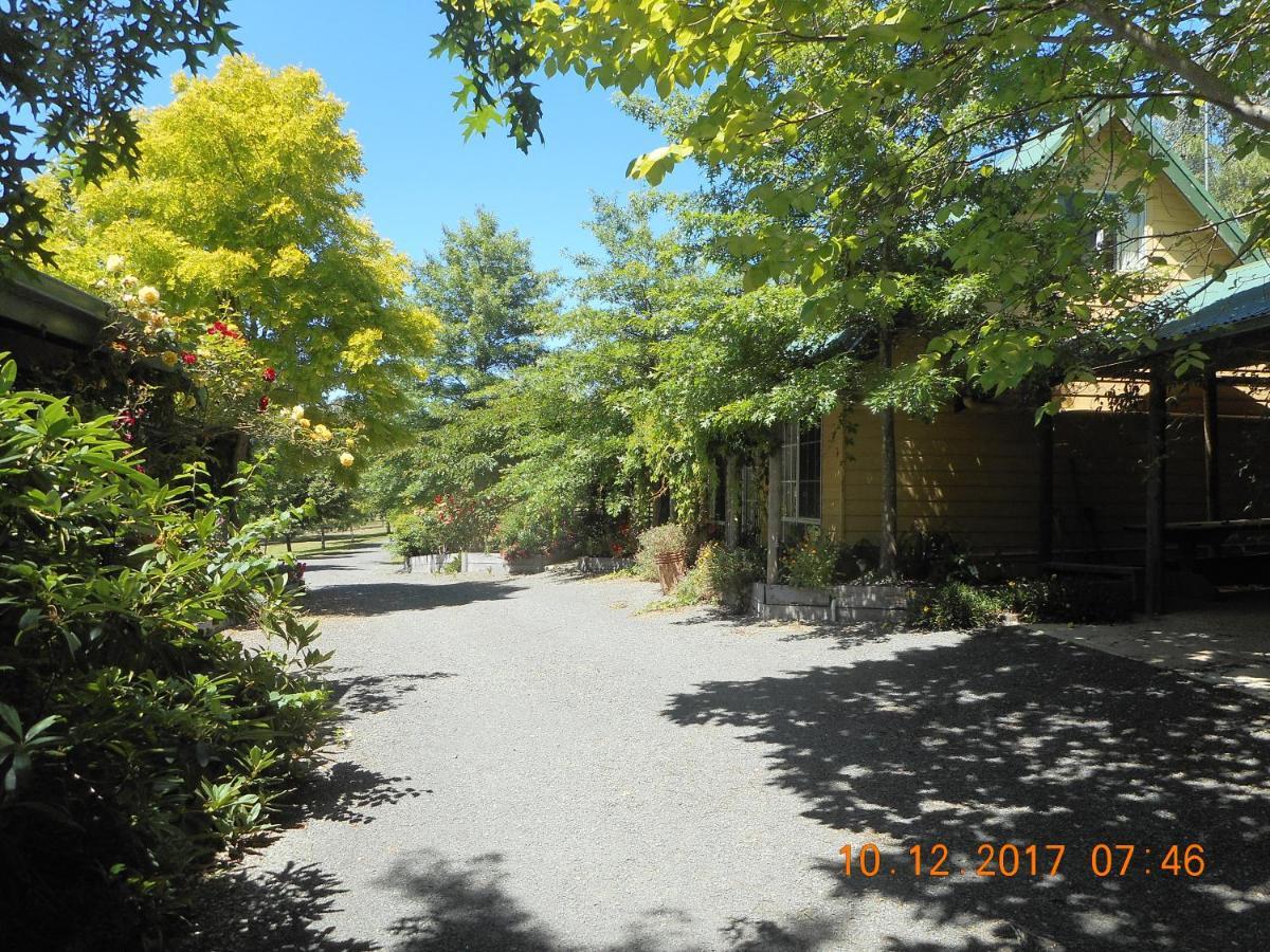 Wurrung B & B - The Cottage Woodend Eksteriør bilde